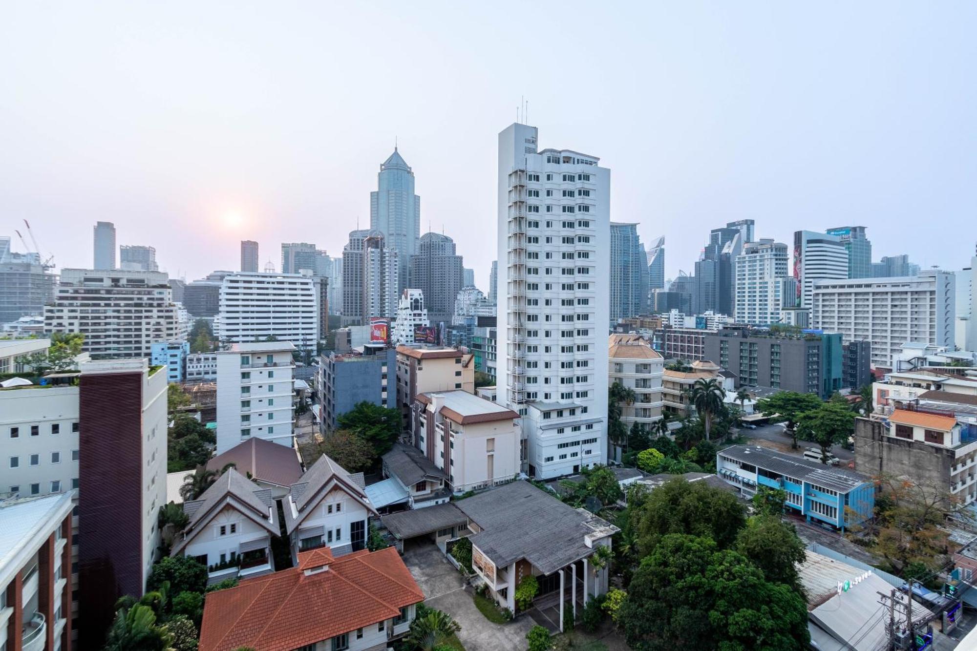 Apartment Omni Nuvel 4 Sukhumvit Branded Bangkok