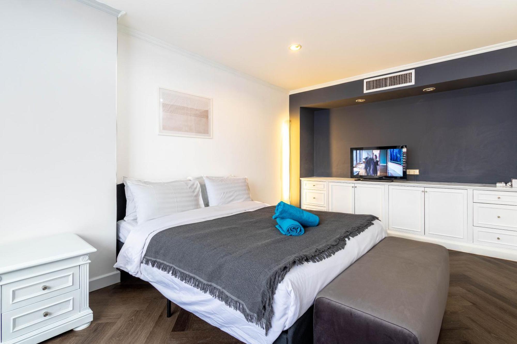 Omni Nuvel 4 Sukhumvit Branded Apartment Bangkok