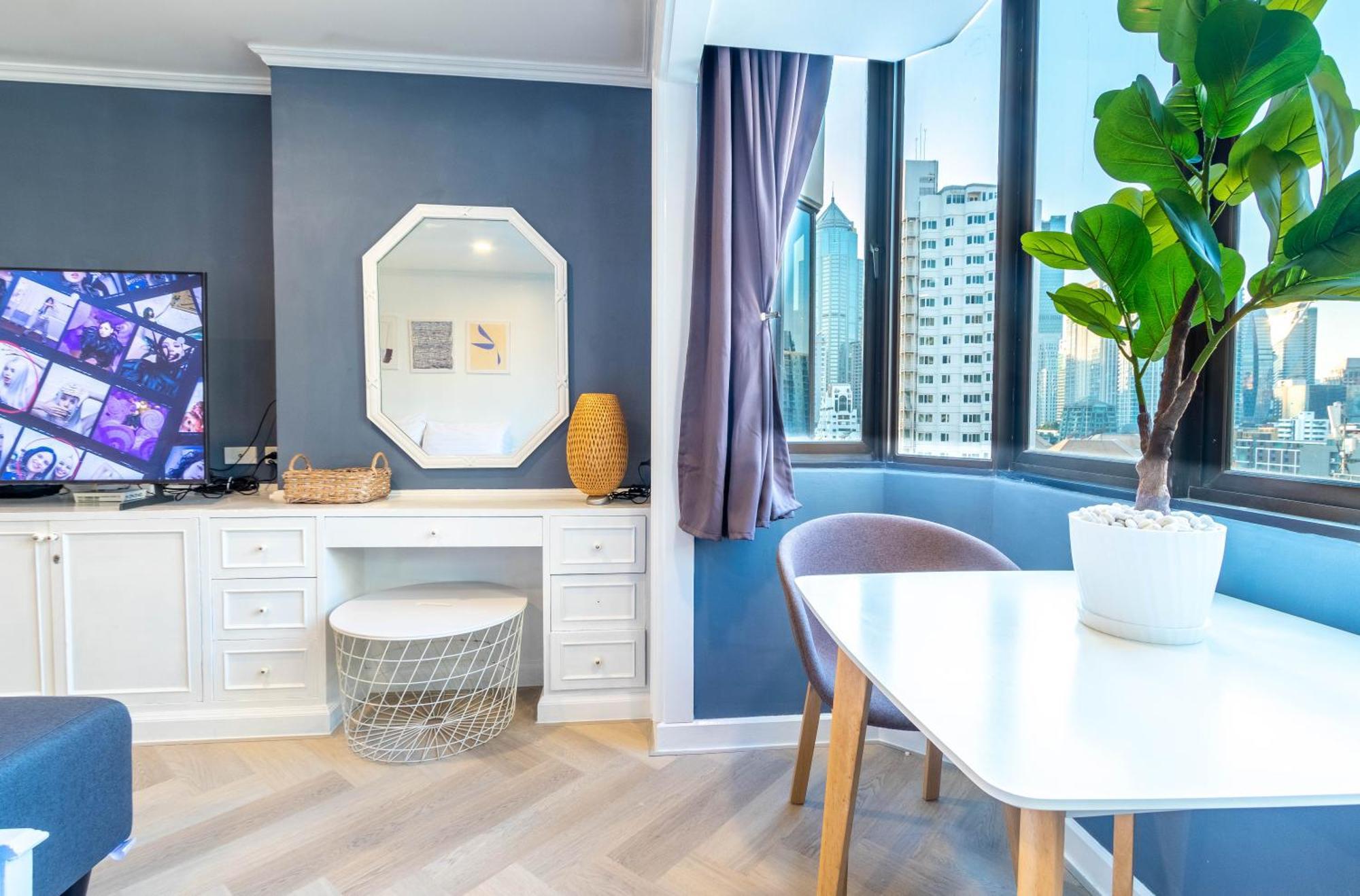 Omni Nuvel 4 Sukhumvit Branded Apartment