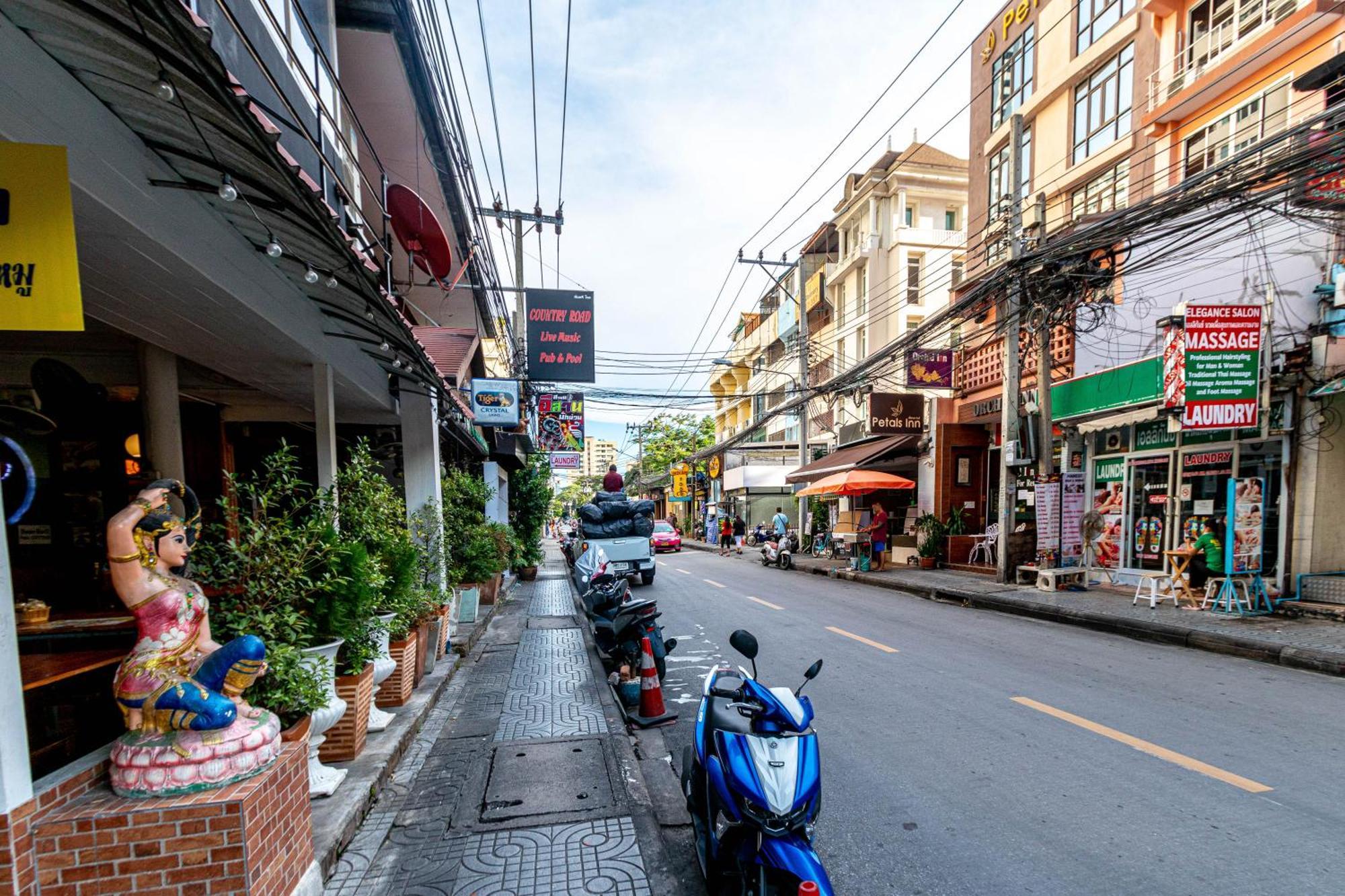 Apartment Omni Nuvel 4 Sukhumvit Branded Bangkok